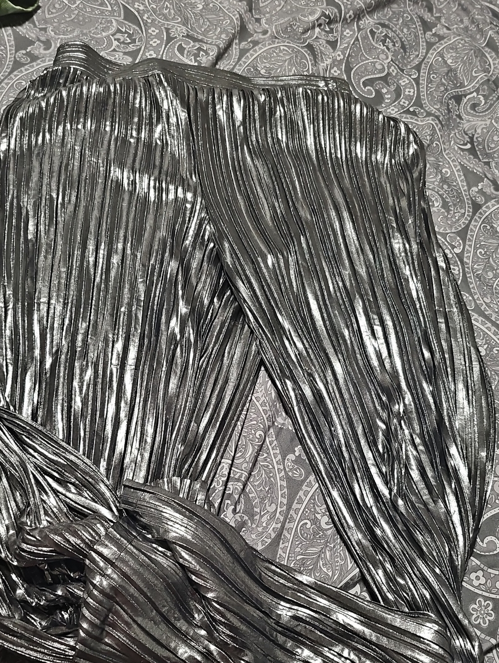 Metallic Pleated Pants - Shiny Silver Statement